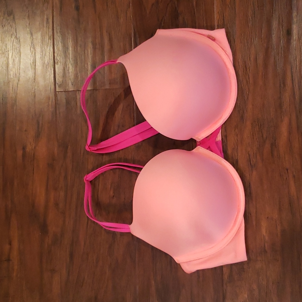 Victoria's Secret Very Sexy padded demi bra